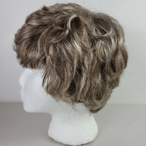 Paula Young Wig WL Colleen Avg 14/26A Sunkissed Blonde Highlights Great pre-owne